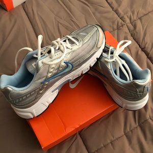 New without tags Nike initiator